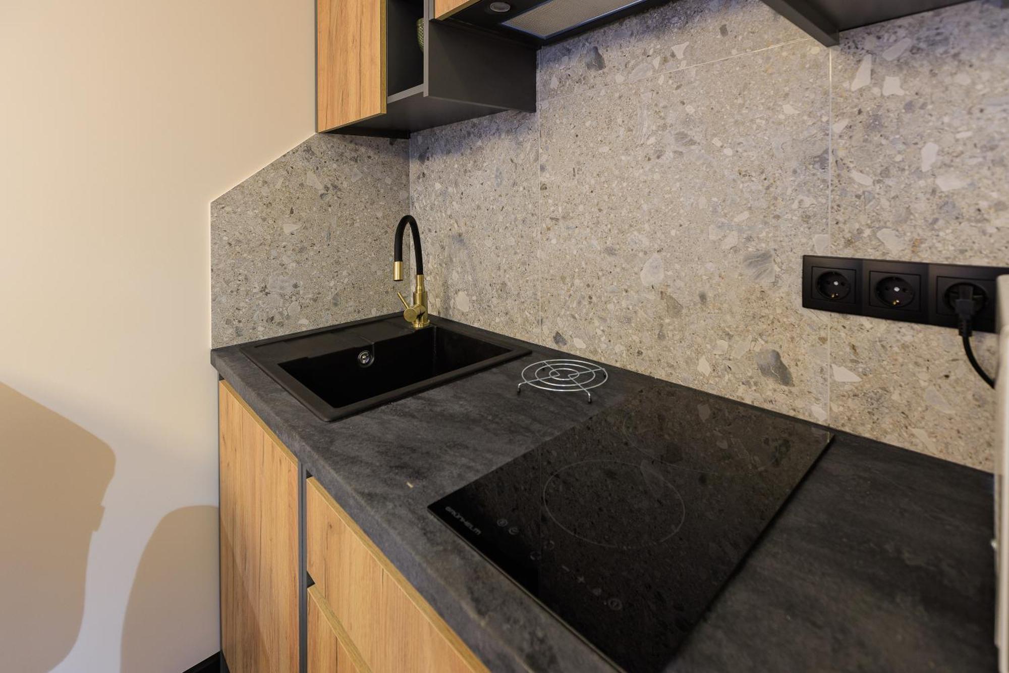 Discovery Garden Apartments Khmelʼnytsʼkyy Extérieur photo